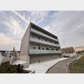 中山寺駅より徒歩3分 新築 3階建の賃貸物件