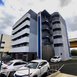 川西池田駅より徒歩9分 築1年8ヶ月 6階建の賃貸物件