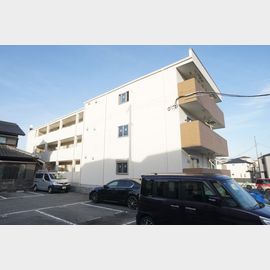 逆瀬川駅より徒歩7分 築3年1ヶ月 3階建の賃貸物件