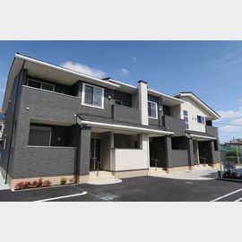 伊丹駅よりバス13分 築7年8ヶ月 2階建の賃貸物件