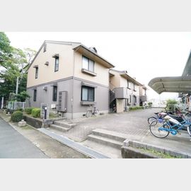 伊丹駅よりバス15分 築34年4ヶ月 2階建の賃貸物件