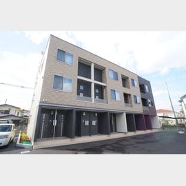 宝塚駅よりバス16分 築6年 3階建の賃貸物件