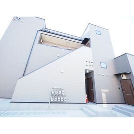 堀田駅より徒歩11分 築1年1ヶ月 2階建の賃貸物件