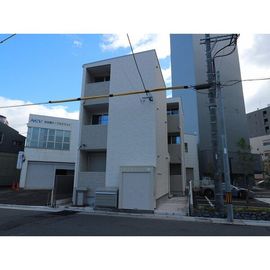 新栄町駅より徒歩13分 築6年11ヶ月 3階建の賃貸物件