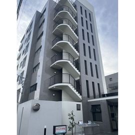 野並駅より徒歩6分 築32年7ヶ月 7階建の賃貸物件