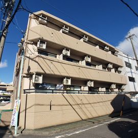 小幡駅より徒歩5分 築27年3ヶ月 3階建の賃貸物件