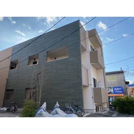 新守山駅より徒歩7分 築9年8ヶ月 2階建の賃貸物件