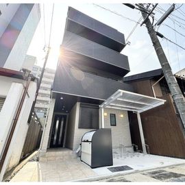 高岳駅より徒歩10分 築1年2ヶ月 4階建の賃貸物件