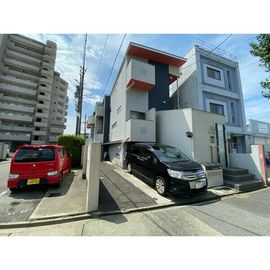 堀田駅より徒歩8分 2階 築13年10ヶ月の賃貸物件