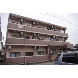 本陣駅より徒歩7分 築30年 3階建の賃貸物件