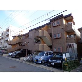 藤が丘駅より徒歩8分 1階 築42年9ヶ月の賃貸物件