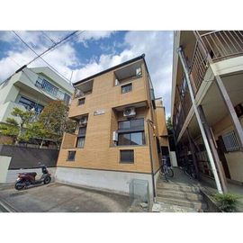 桜山駅より徒歩12分 1階 築20年9ヶ月の賃貸物件