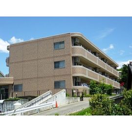 ヒルズ向ィ山 3階 築21年4ヶ月の賃貸物件