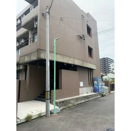 平安通駅より徒歩5分 地下1階 築34年の賃貸物件