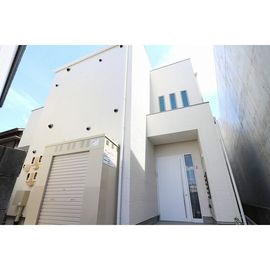 塩釜口駅より徒歩10分 築8年3ヶ月 2階建の賃貸物件