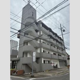 植田駅より徒歩11分 3階 築31年10ヶ月の賃貸物件