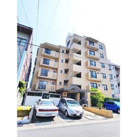 ランドマーク一社 3階 築37年11ヶ月の賃貸物件