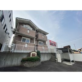 フラット・フォーの賃貸物件