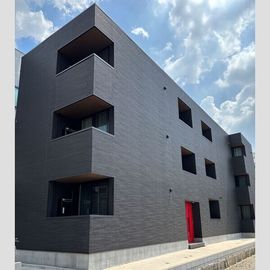 鳴海駅より徒歩3分 築1年4ヶ月 3階建の賃貸物件