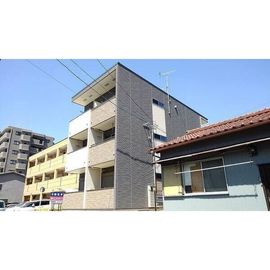 六番町駅より徒歩13分 築6年4ヶ月 3階建の賃貸物件