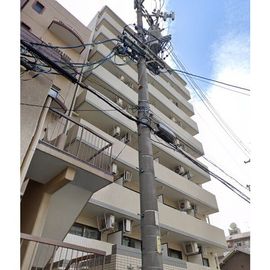 ホワイトハウス 3階 築35年10ヶ月の賃貸物件