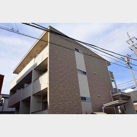 鳴海駅より徒歩11分 築7年11ヶ月 3階建の賃貸物件