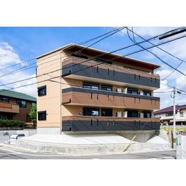 星ヶ丘駅より徒歩17分 1階 築1年7ヶ月の賃貸物件