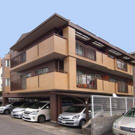 ファミールイレブン照ヶ丘 3階 築38年4ヶ月の賃貸物件