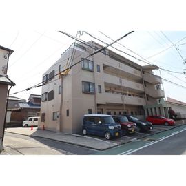 瑞穂運動場西駅より徒歩8分 2階 築33年の賃貸物件