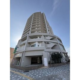 築地口駅より徒歩1分 7階 築17年10ヶ月の賃貸物件