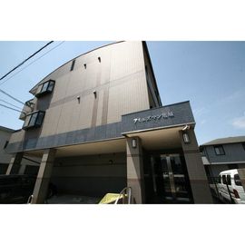 桜山駅より徒歩9分 2階 築24年の賃貸物件