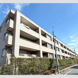 本山駅より徒歩10分 4階 築25年4ヶ月の賃貸物件