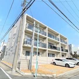 御器所駅より徒歩5分 築7年3ヶ月 3階建の賃貸物件