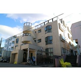 本郷駅より徒歩15分 1階 築37年8ヶ月の賃貸物件