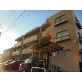 覚王山駅より徒歩14分 3階 築38年の賃貸物件