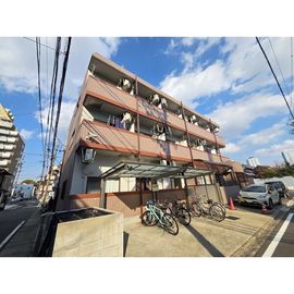 本陣駅より徒歩7分 3階 築30年5ヶ月の賃貸物件