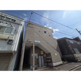 ラピュタ7 2階 築18年5ヶ月の賃貸物件