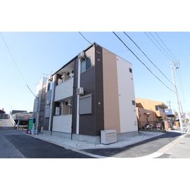 ＣｌｏｖｅｒＣｏｕｒｔＨＩＢＩＮＯ 1階 築10年の賃貸物件