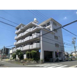 鶴里駅より徒歩18分 1階 築32年10ヶ月の賃貸物件