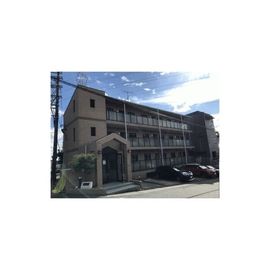 グランデフュエルーザ 3階 築37年の賃貸物件