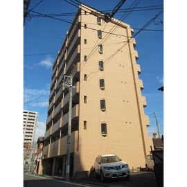 金山駅より徒歩8分 6階 築30年の賃貸物件