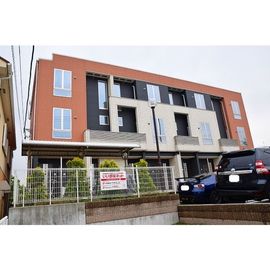 フローラ 3階 築13年の賃貸物件