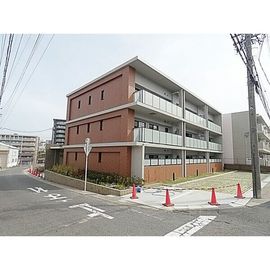 本郷駅より徒歩11分 2階 築3年の賃貸物件