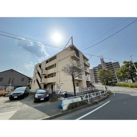 塩釜口駅より徒歩15分 3階 築40年2ヶ月の賃貸物件