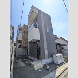 サダルスウド 2階 築7年8ヶ月の賃貸物件