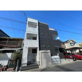 ＣＲＡＳＴＩＮＥ烏森町８丁目 2階 築5年の賃貸物件