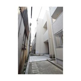 サンプレミオ十番町 1階 築8年9ヶ月の賃貸物件