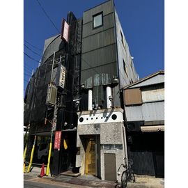 柴田駅より徒歩2分 築30年3ヶ月 4階建の賃貸物件