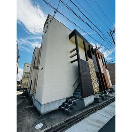 ニューストラーダ 2階 築10年5ヶ月の賃貸物件