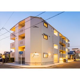 フルーヴA 3階 築3年8ヶ月の賃貸物件